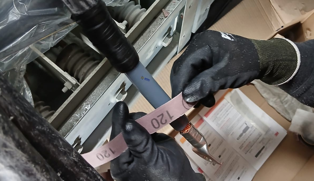 Cambio de estanques enterrados de sustancias peligrosas en concentradora-004