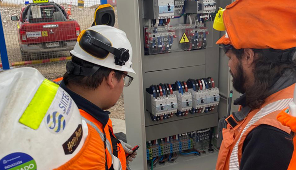 Instalación y normalización de actividades eléctricas-ciclones-007