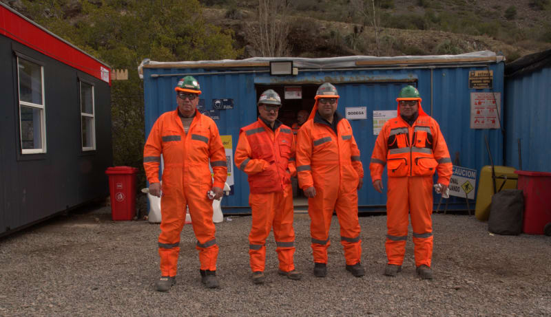 Feliz Día del Minero – foto grupal equipo SIITEC